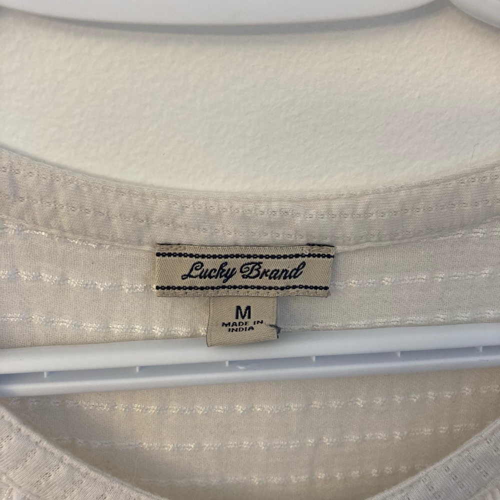 Women’s shirt